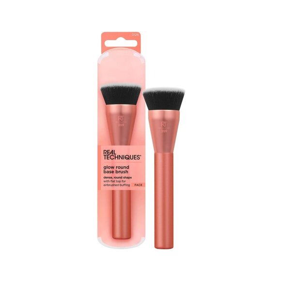Real Techniques Glow Round Base Makeup Brush - Picture 1 of 3